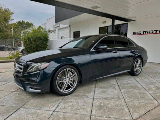 2017 Mercedes-Benz E-Class E 300 Sport RWD photo