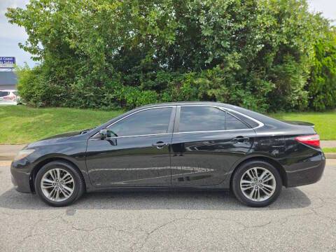 2017 Toyota Camry SE FWD photo