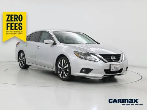 2017 Nissan Altima 2.5 SR FWD photo