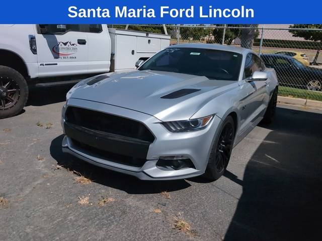 2017 Ford Mustang GT RWD photo