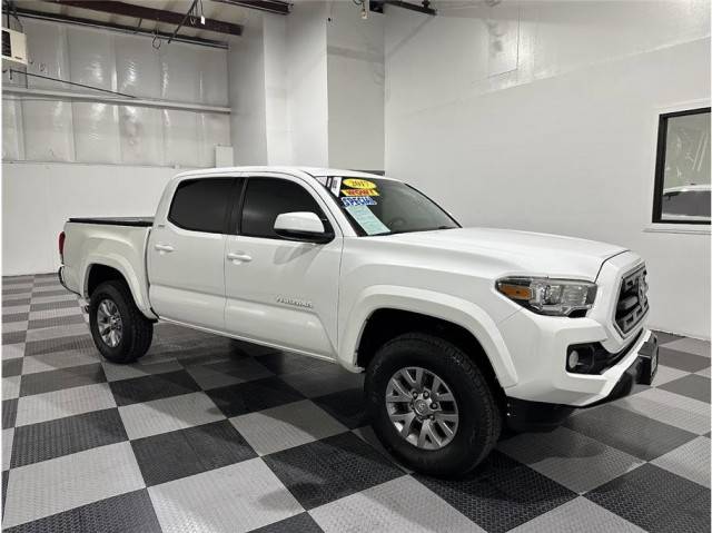 2017 Toyota Tacoma SR5 RWD photo