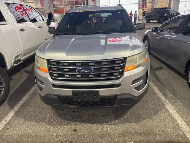 2017 Ford Explorer Base FWD photo