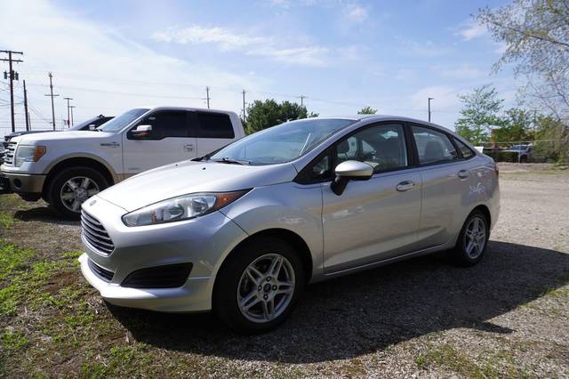 2017 Ford Fiesta SE FWD photo