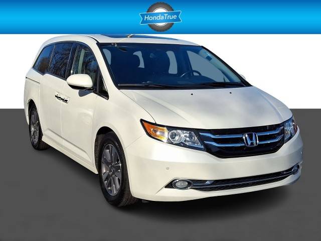 2016 Honda Odyssey Touring Elite FWD photo