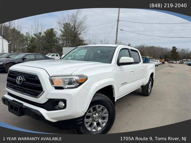 2017 Toyota Tacoma SR5 4WD photo