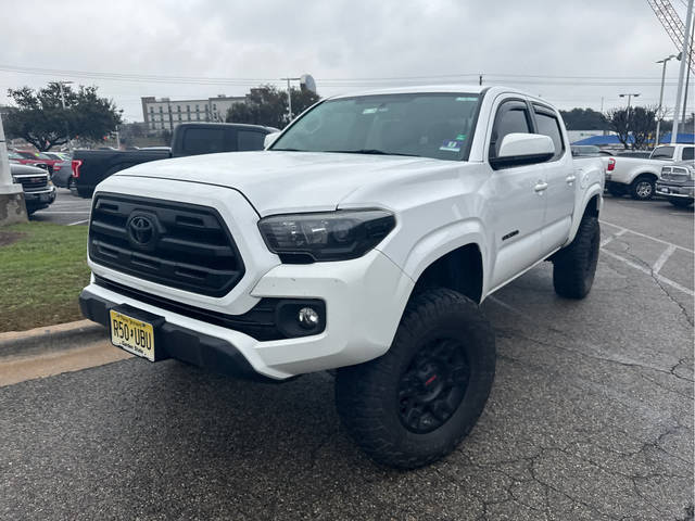 2017 Toyota Tacoma SR 4WD photo