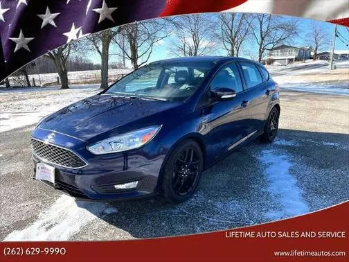 2016 Ford Focus SE FWD photo