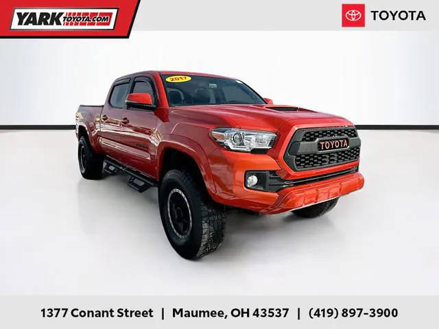 2017 Toyota Tacoma TRD Sport 4WD photo