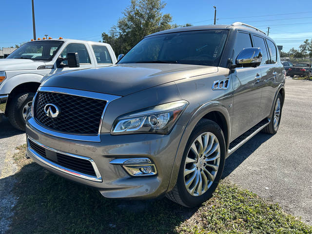 2017 Infiniti QX80  4WD photo