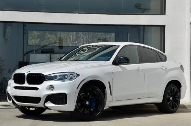 2017 BMW X6 xDrive50i AWD photo