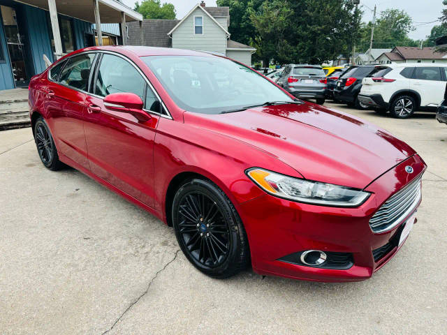 2015 Ford Fusion SE FWD photo