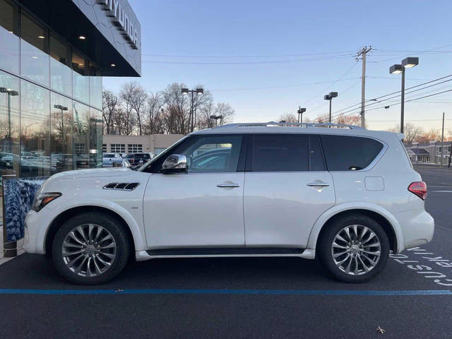 2017 Infiniti QX80  4WD photo