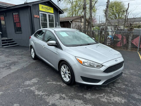 2015 Ford Focus SE FWD photo