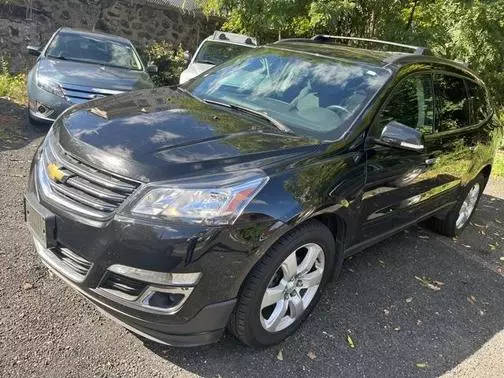 2017 Chevrolet Traverse LT AWD photo