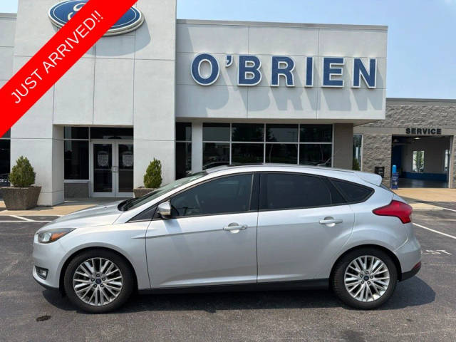 2017 Ford Focus SEL FWD photo