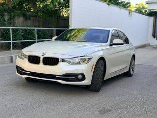 2017 BMW 3 Series 330i RWD photo