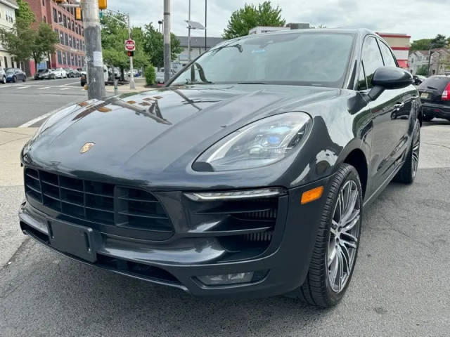 2017 Porsche Macan GTS AWD photo