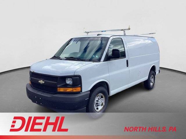 2017 Chevrolet Express Cargo  RWD photo