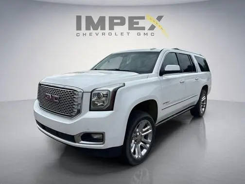 2017 GMC Yukon XL Denali 4WD photo