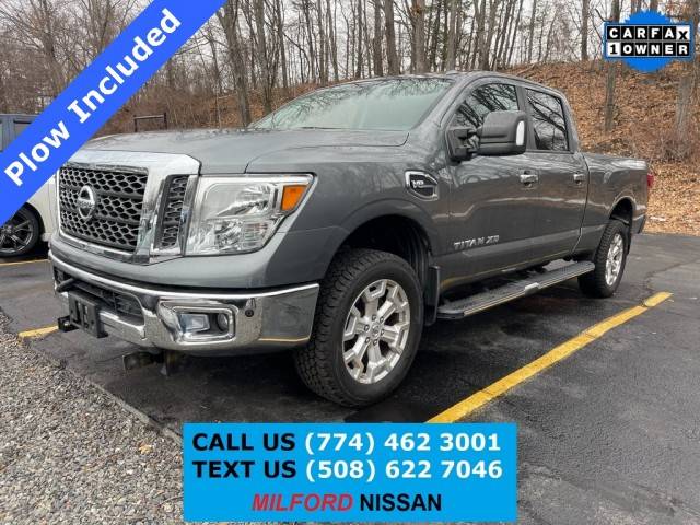 2017 Nissan Titan XD SV 4WD photo
