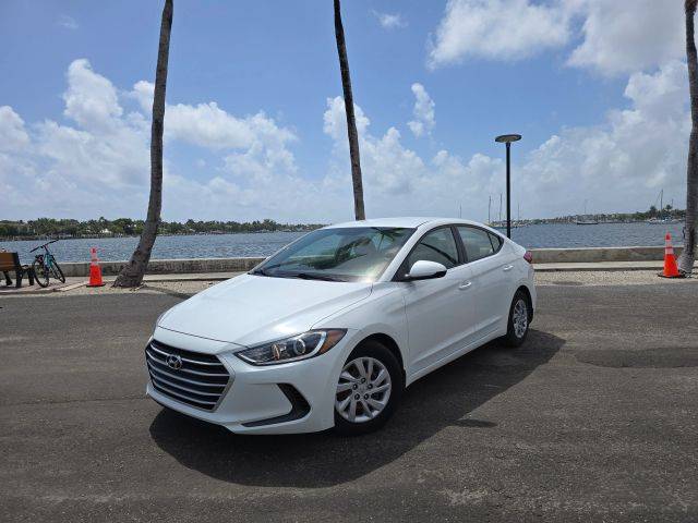 2017 Hyundai Elantra SE FWD photo