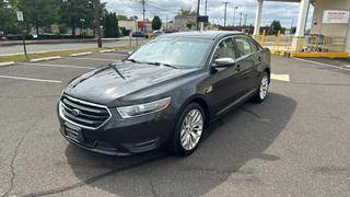 2015 Ford Taurus Limited AWD photo