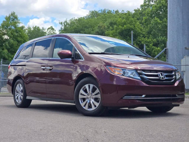 2016 Honda Odyssey SE FWD photo