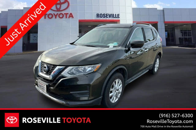 2017 Nissan Rogue SV AWD photo