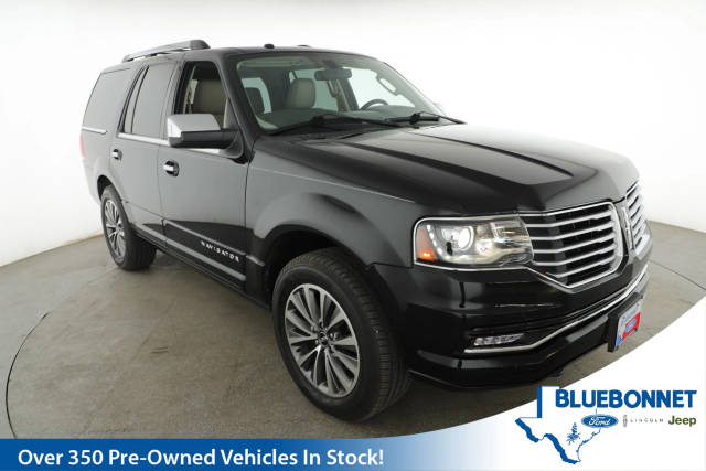 2017 Lincoln Navigator Select 4WD photo