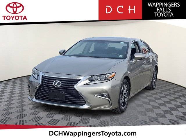 2016 Lexus ES  FWD photo