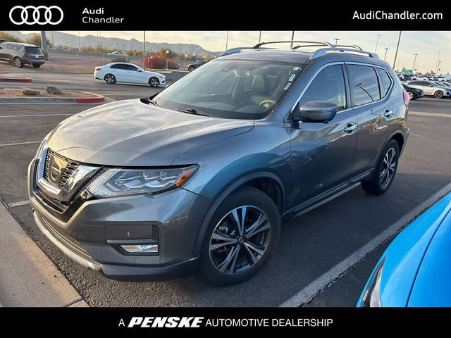 2017 Nissan Rogue SL FWD photo