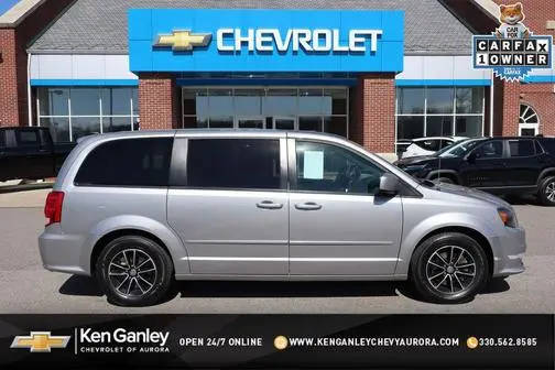 2017 Dodge Grand Caravan SE Plus FWD photo
