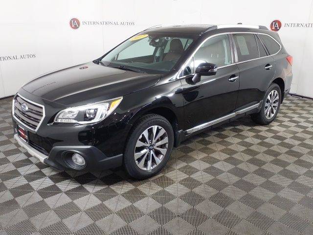 2017 Subaru Outback Touring AWD photo