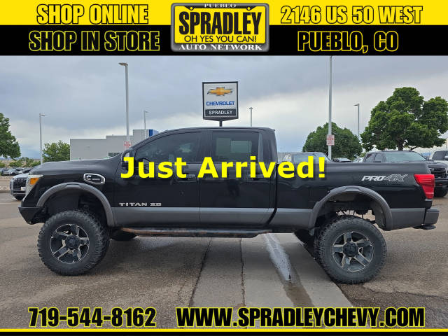 2017 Nissan Titan XD PRO-4X 4WD photo