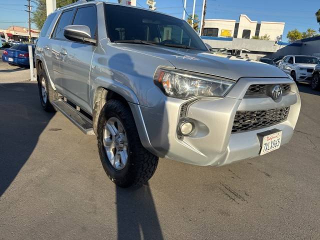 2015 Toyota 4Runner SR5 RWD photo