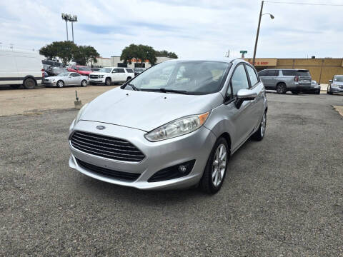 2016 Ford Fiesta SE FWD photo