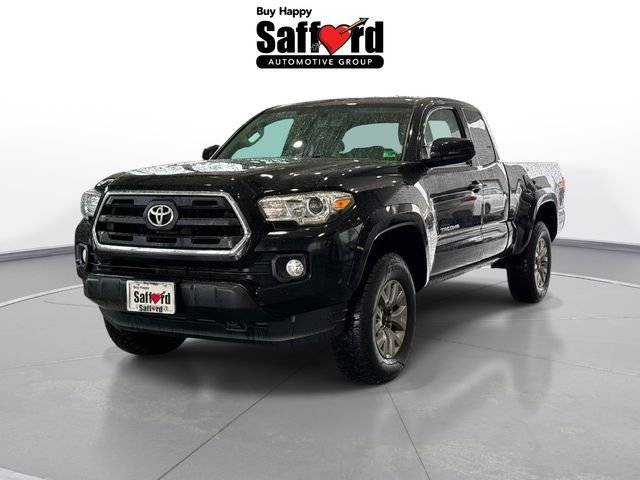 2017 Toyota Tacoma SR5 4WD photo