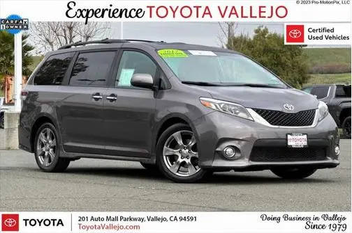 2017 Toyota Sienna SE FWD photo