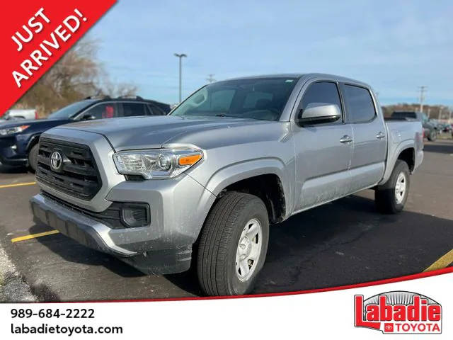 2017 Toyota Tacoma SR 4WD photo