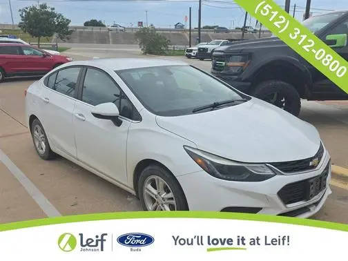2017 Chevrolet Cruze LT FWD photo