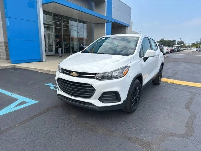 2017 Chevrolet Trax LS FWD photo