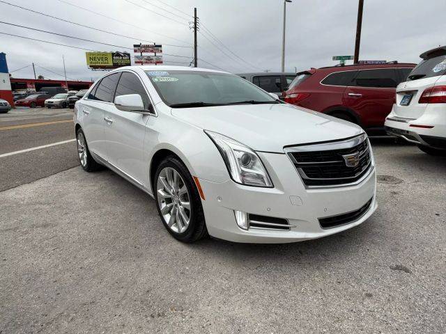 2016 Cadillac XTS Luxury Collection FWD photo
