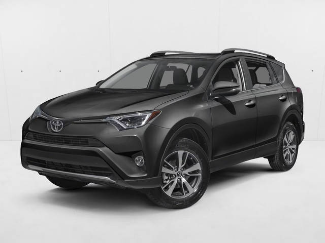 2017 Toyota RAV4 XLE FWD photo