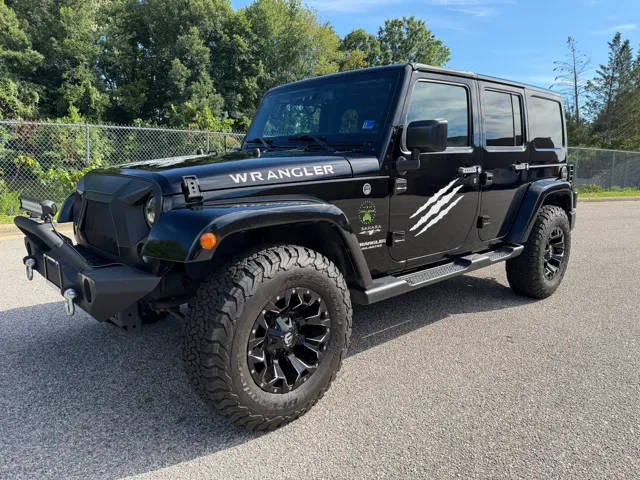 2017 Jeep Wrangler Unlimited Sahara 4WD photo
