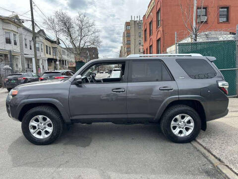 2016 Toyota 4Runner SR5 Premium 4WD photo