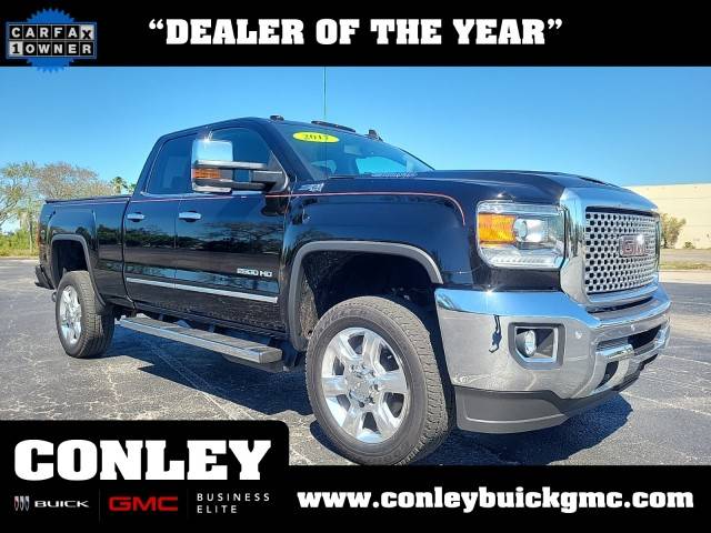 2017 GMC Sierra 2500HD SLT 4WD photo