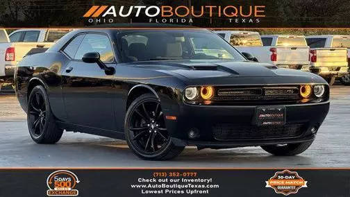 2017 Dodge Challenger R/T RWD photo