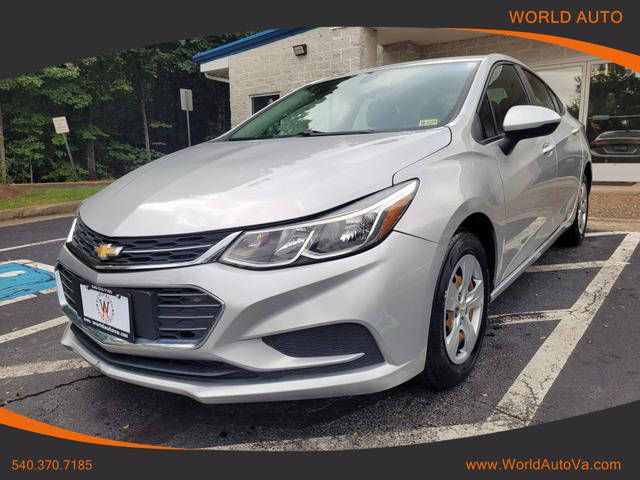 2017 Chevrolet Cruze LS FWD photo