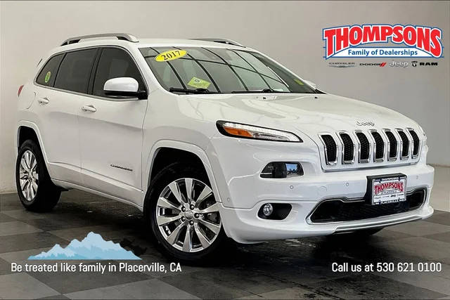 2017 Jeep Cherokee Overland 4WD photo