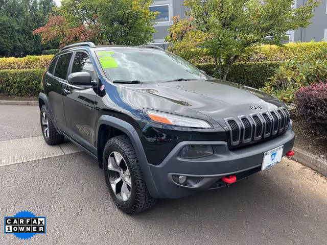 2017 Jeep Cherokee Trailhawk 4WD photo